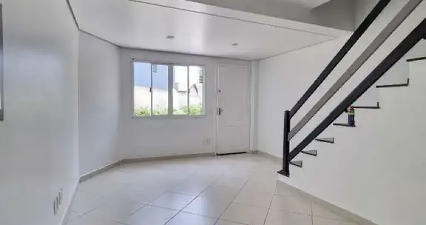 Casa em condomínio a venda 150m² sendo 02 dormitórios, 02 banheiros, 2 suítes e 2 vagas no jabaquara !