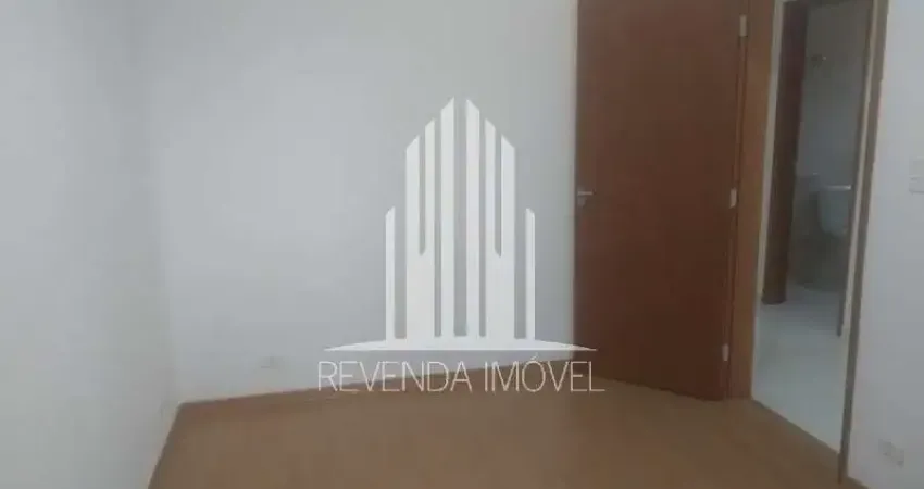 Imperdível: Casa à venda em São Paulo - SP, Cidade Dutra, com 2 quartos, 1 suíte, 2 banheiros, 3 vagas e 100m² de área!