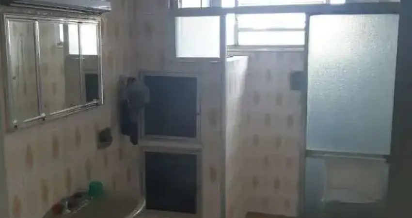 Venda de Casa Impecável em São Paulo-SP na Vila Nhocune: 3 Quartos, 1 Suíte, 3 Banheiros, 5 Vagas, 205m².