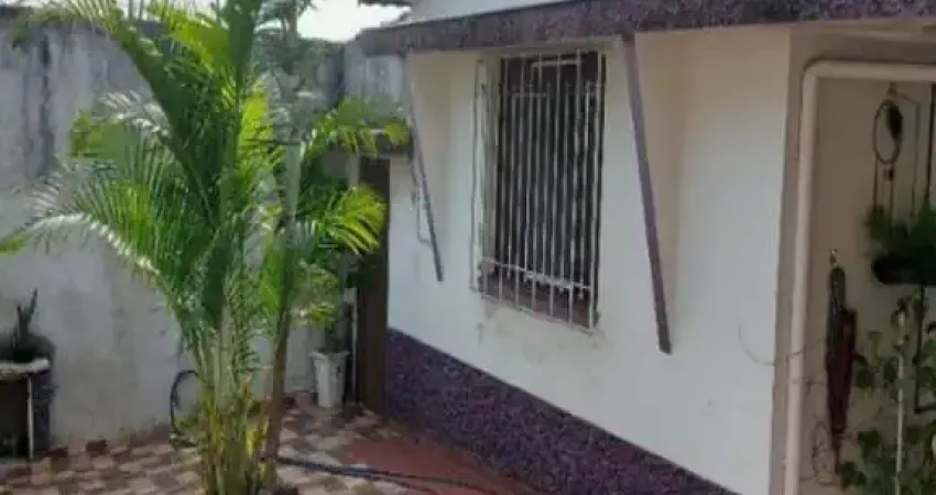 Casa à venda na Vila Zat com 120m² 3 dormitórios 1 banheiro 3 vagas