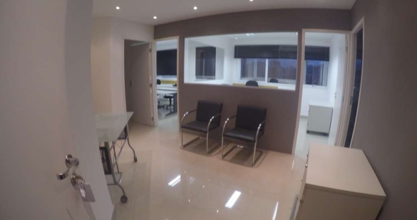 Conjunto Comercial à venda 61m²  2 banheiros 2 vagas na Barra Funda