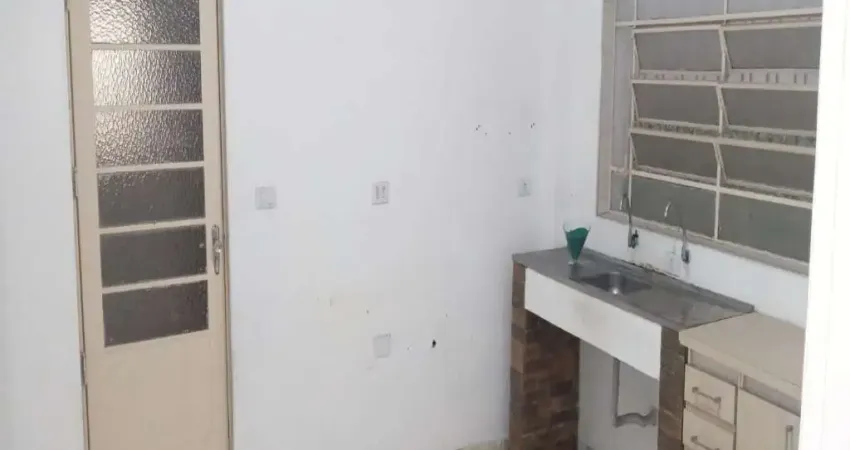 Excelente Sobrado à venda em São Paulo-SP, na Vila Nilo, com 4 quartos, 2 banheiros e 2 vagas de garagem!