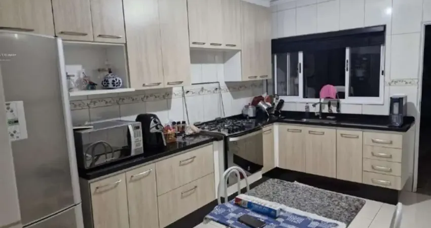 Sobrado 2 dorms, 2 suites, 2 vagas, 112m2  à venda na Zona Leste