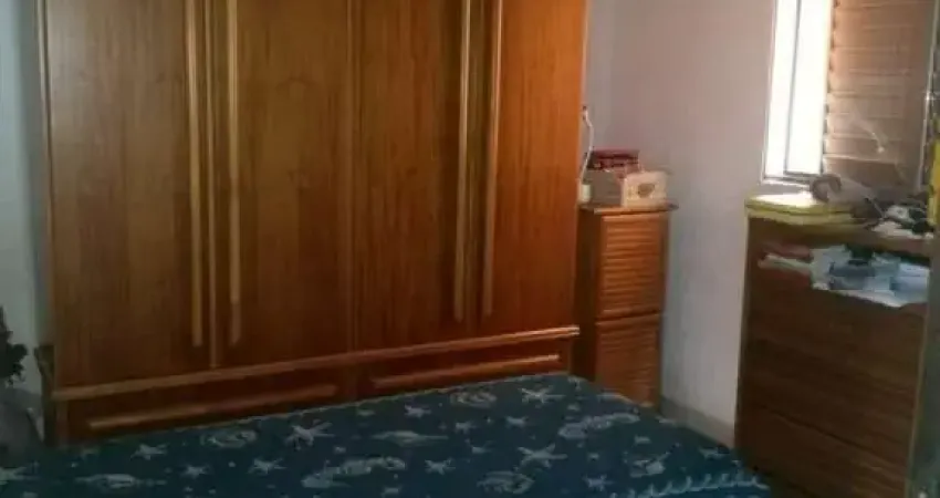 Sobrado à venda em São Paulo-SP: 3 quartos, 1 banheiro, 2 vagas de garagem e 120m² no Conjunto Residencial Jardim Canaã!