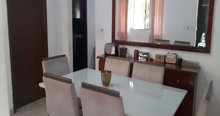 Casa na Vila Antonieta com 200m²