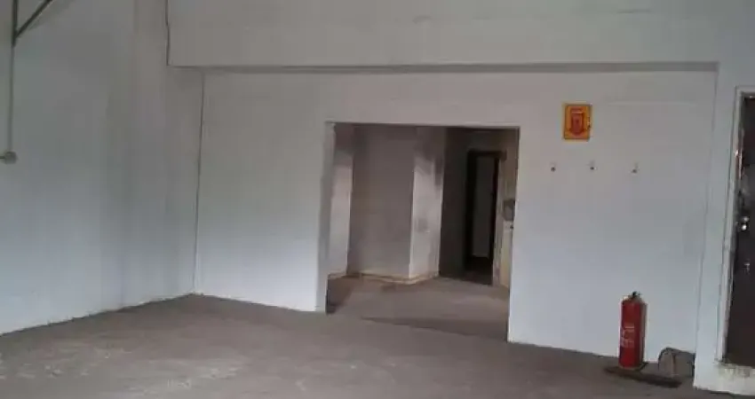Sobrado à venda na Vila Firmiano Pinto com 210m² 2 dormitórios 2 banheiros 2 vagas