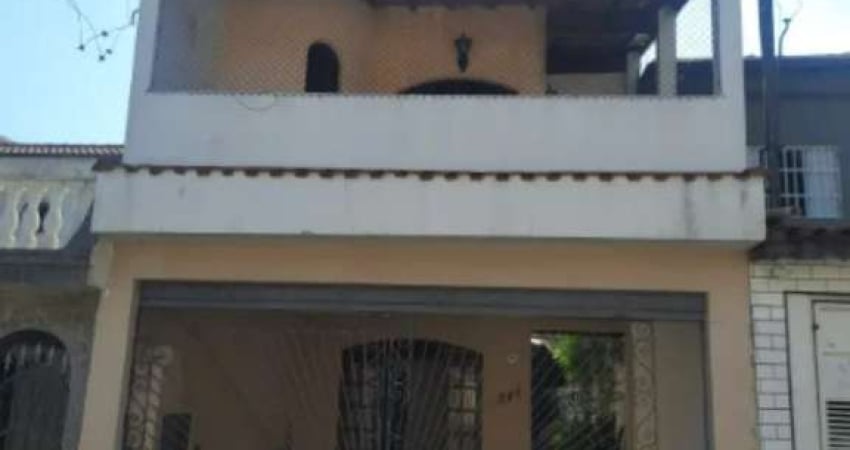 Sobrado à venda na Vila Nova com 105m² 3 dormitórios 2 banheiros 1 vaga