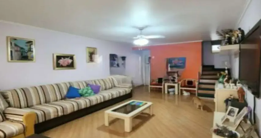 Casa à venda na Vila Parque Jabaquara com 146m² 6 dormitórios 2 suítes 3 banheiros 3 vagas