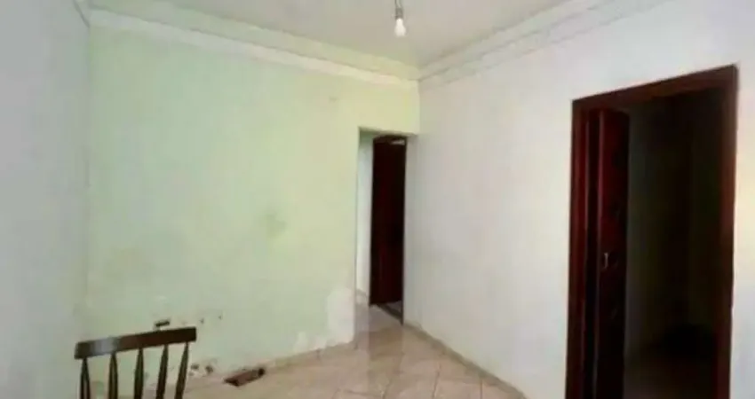 Casa à venda em Santo André-SP, Vila Marina: 3 quartos, 2 banheiros, 3 vagas de garagem e 240m² de área!