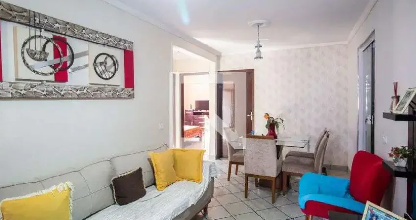 Casa à Venda - Vila Carmosina, 2 Quartos,  250 m2
