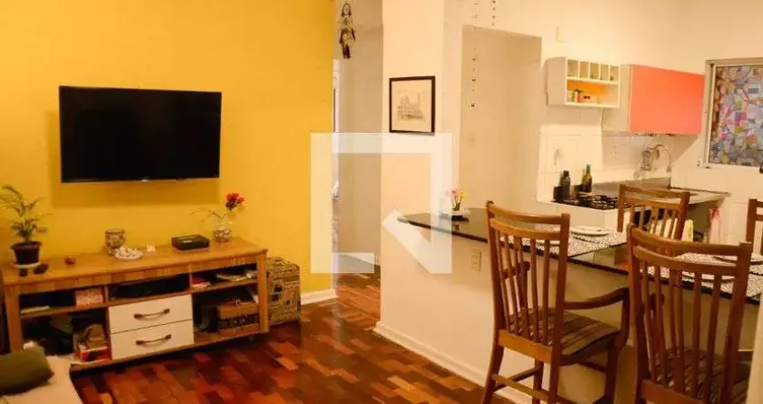Apartamento à Venda - Vila Pompéia, 2 Quartos,  74 m2