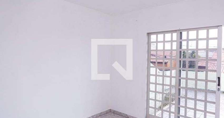 Casa com 2 quartos à venda na Rua dos Bolivianos, --, Ponte Rasa, São Paulo