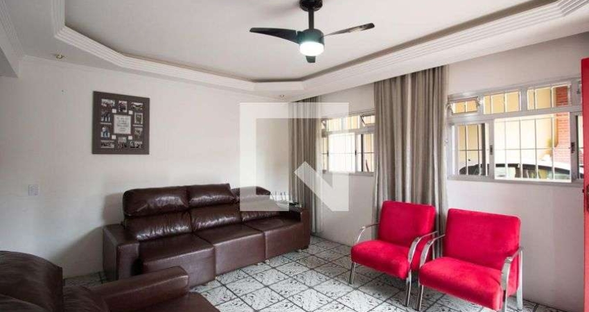 Casa à Venda - Vila Jacuí, 2 Quartos,  261 m2
