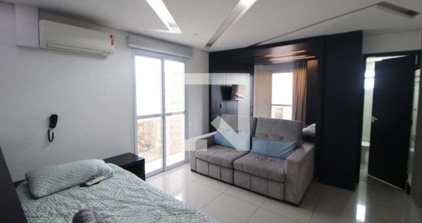 Apartamento à Venda - Água Fria, 1 Quarto,  40 m2