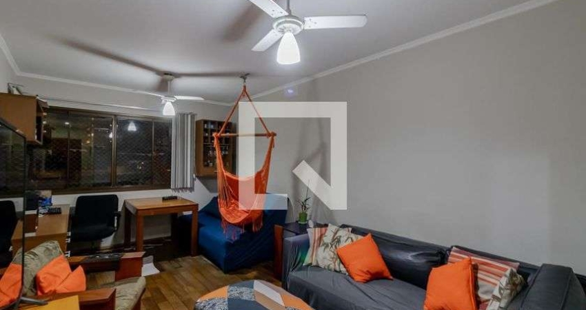 Apartamento à Venda - Bosque da Saúde, 2 Quartos,  70 m2