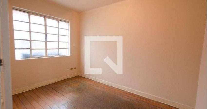 Casa com 3 quartos à venda na Rua Clímaco Barbosa, --, Cambuci, São Paulo