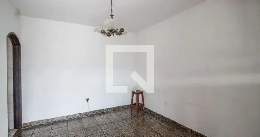Casa à Venda - Vila Dionísia, 2 Quartos,  150 m2