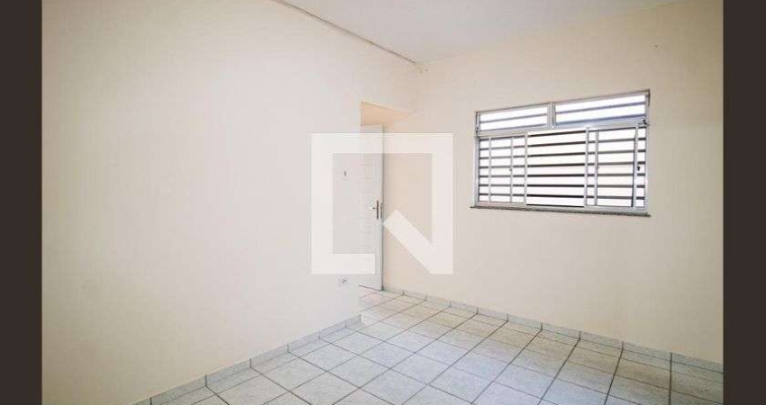 Casa à Venda - Vila Mazzei, 2 Quartos,  70 m2
