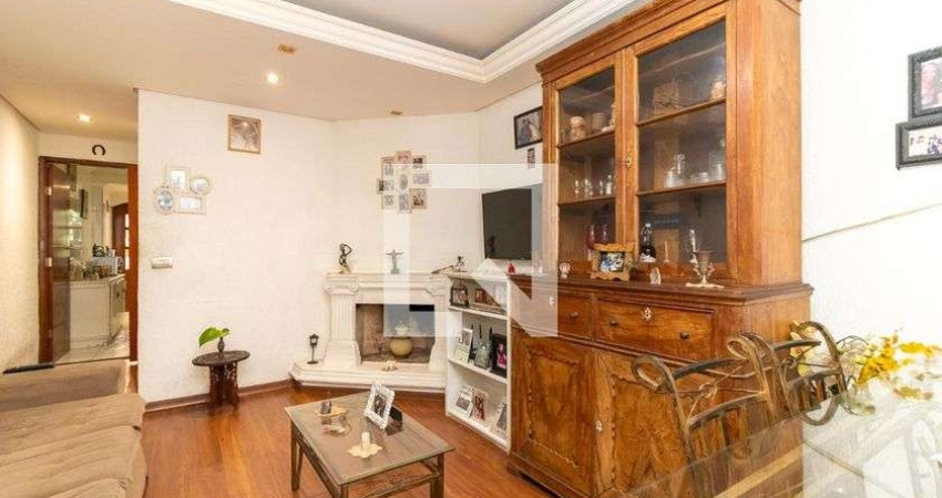 Casa com 2 quartos à venda na Rua Rio do Veríssimo, --, Vila Carmosina, São Paulo