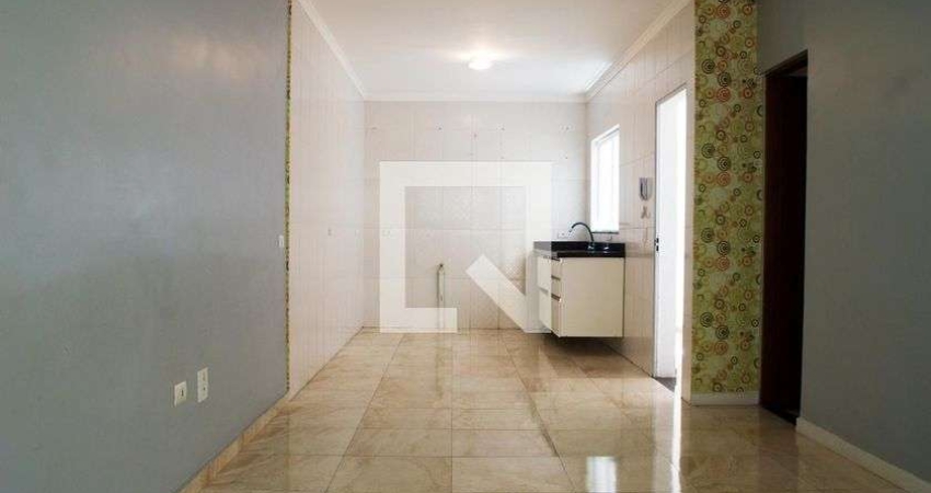 Casa à Venda - Penha de França, 2 Quartos,  90 m2