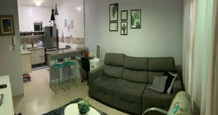 Sobrado de condomínio a venda 100m² 2 dormitórios 2 banheiros 2 vagas de garagem Vila Ré
