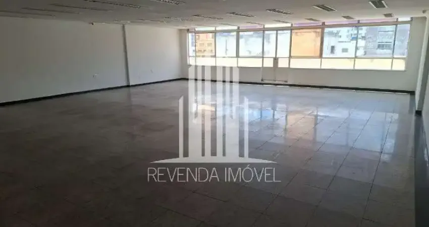 Excelente oportunidade: Sala comercial de 206m² com 2 banheiros à venda na República, São Paulo-SP!