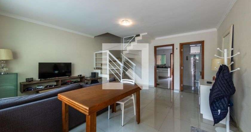 Casa à Venda - Vila Santa Clara, 3 Quartos,  97 m2