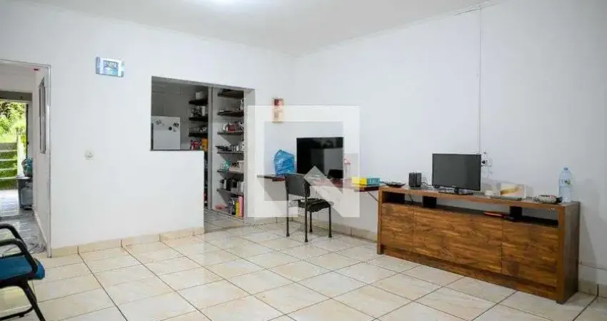 Casa à Venda - Vila das Mercês, 3 Quartos,  200 m2