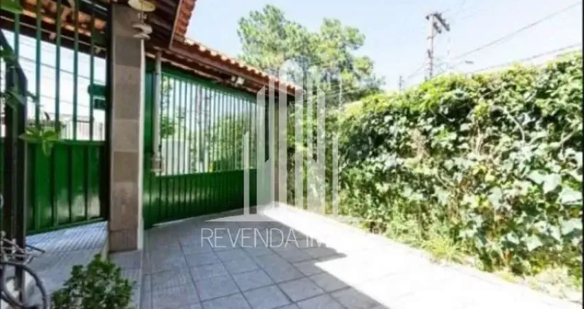 Imperdível: Casa à venda em São Paulo-SP, bairro Cidade Vargas, 2 quartos, 1 suíte, 3 banheiros, 2 vagas, 95m².