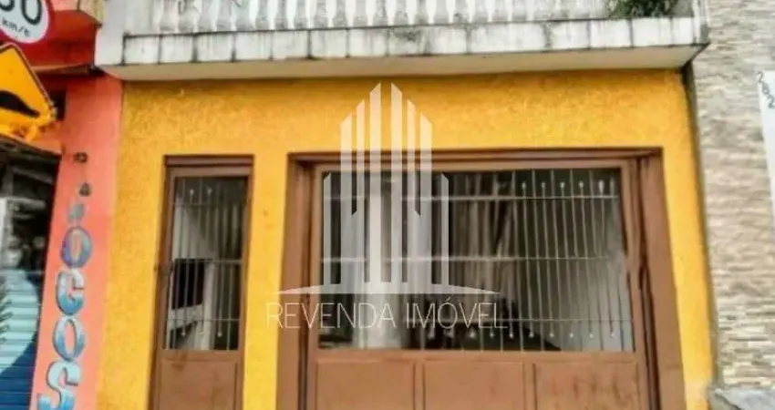 Imperdível! Casa à venda em SP: 4 quartos, 3 suítes, 4 banheiros, 2 vagas na Vila Santa Virginia, 240m² de área.