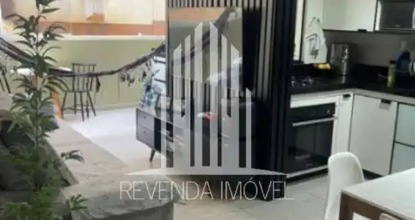 Apartamento à Venda em Condomínio Live no Piqueri, São Paulo-SP: 2 Quartos, 1 Banheiro, 1 Vaga, 70m² de Área