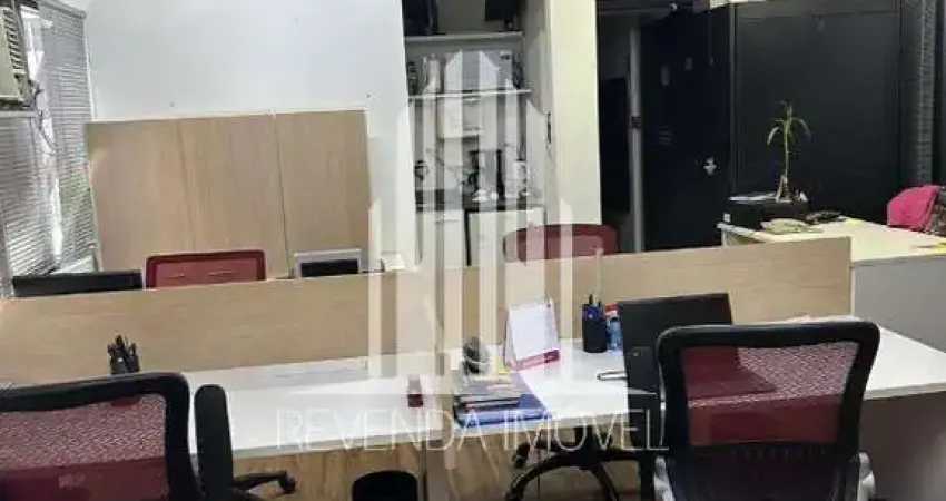 Sala Comercial Mobiliada à Venda ? 45m² com 1 Vaga em Localização Estratégica!