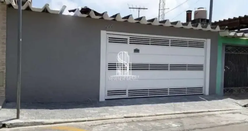 CASA TÉRREA DE 125M² COM 03 DORMITÓRIOS E 03 VAGAS À VENDA EM INTERLAGOS.