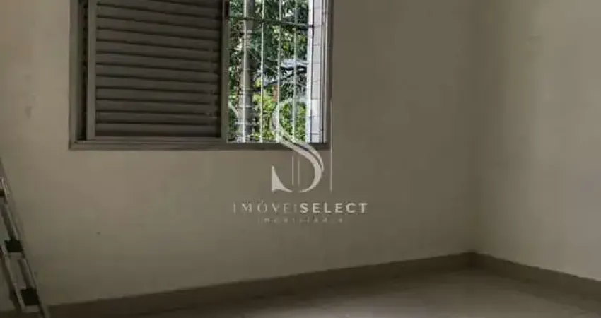 CASA DE 80m2 COM 2 DORMITORIOS , SALA DE JANTAR, BANHEIRO E 0 VAGAS Á VENDA NA LAPA CASA DE 80m2 COM
