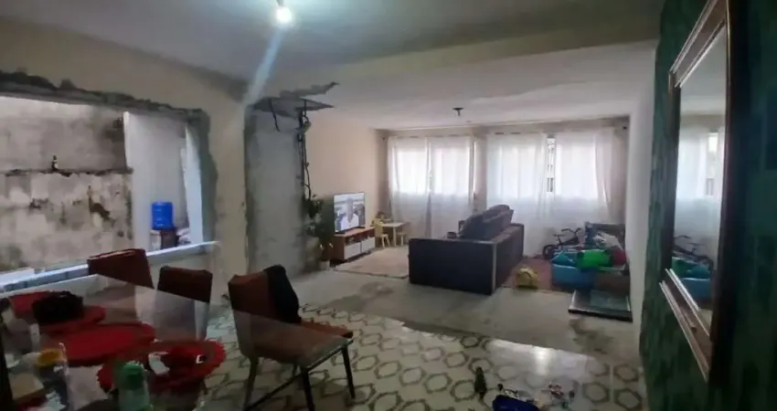 Vila Sônia, Sobrado Residencial de 150m² com 2 dormitórios, 1 suíte e 2 vagas.