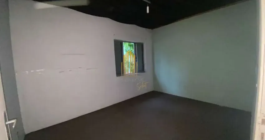 Chácara Santo Antônio - Casa Comercial de 102m² com 1 sala, 2 quartos e 2 banheiros.