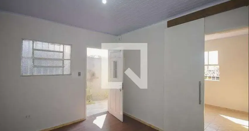 Casa à Venda - Jardim Monte Kemel, 2 Quartos,  200 m2