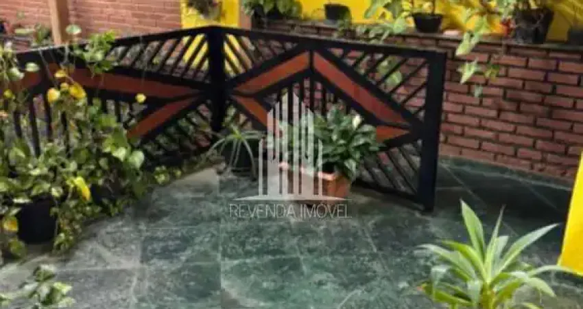 Casa em condomínio de luxo na fazenda aricanduva em sp - 3 quartos - 1 suíte - 3 banheiros - 3 vagas - 130m² área!