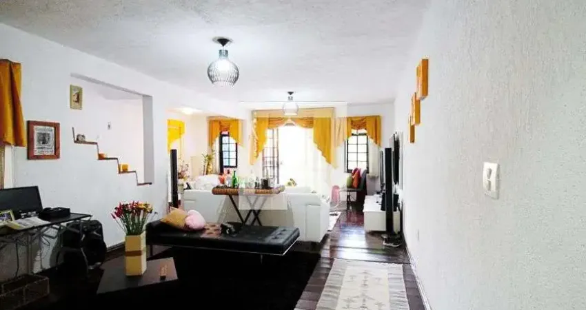 Casa com 2 quartos à venda na Rua Carmem Aguilar Perez, --, Chácara Agrindus, Taboão da Serra