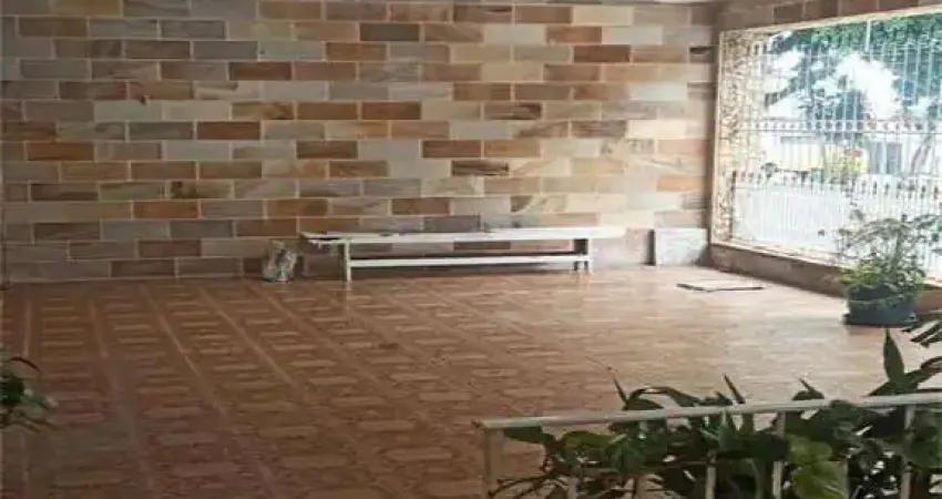 Casa de Vila à venda em São Paulo-SP, Vila São Francisco, 3 quartos, 1 suíte, 2 banheiros, 5 vagas de garagem, 181,00 m².