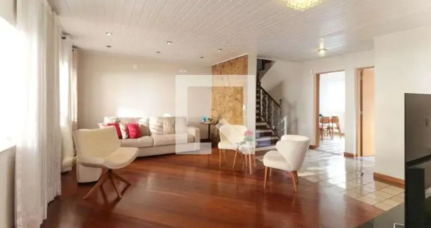 Casa com 3 quartos à venda na Rua Maranjaí, --, Cambuci, São Paulo