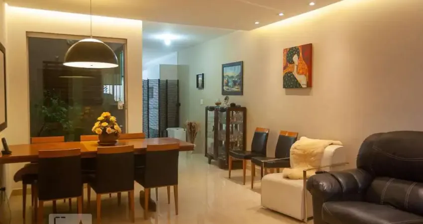 Casa com 3 quartos à venda na Rua Dirceu, --, Vila Carrão, São Paulo