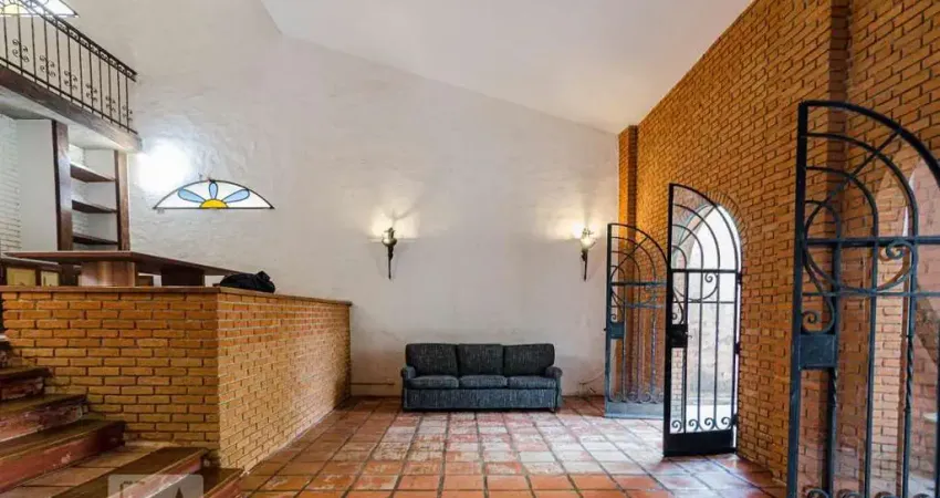 Casa em condomínio fechado com 3 quartos à venda na Rua Caracá, --, Vila Madalena, São Paulo