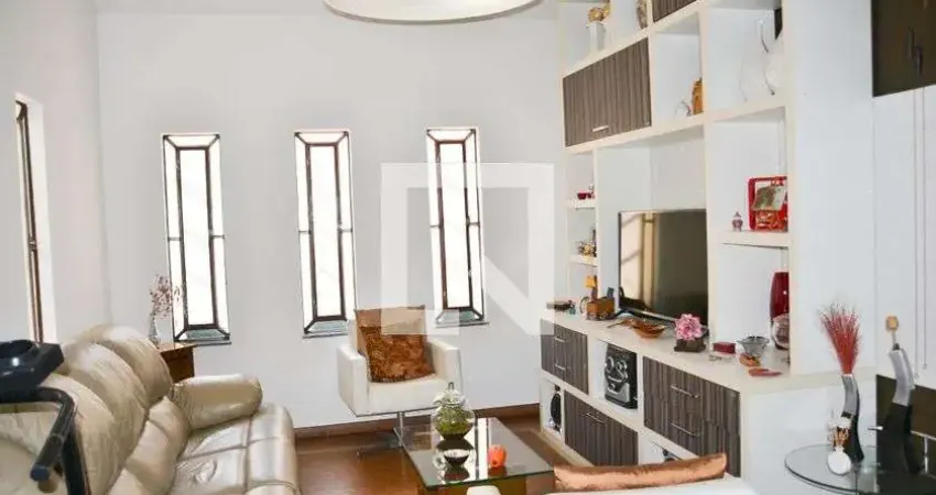 Casa com 3 quartos à venda na Rua Ivaí, --, Santa Maria, São Caetano do Sul