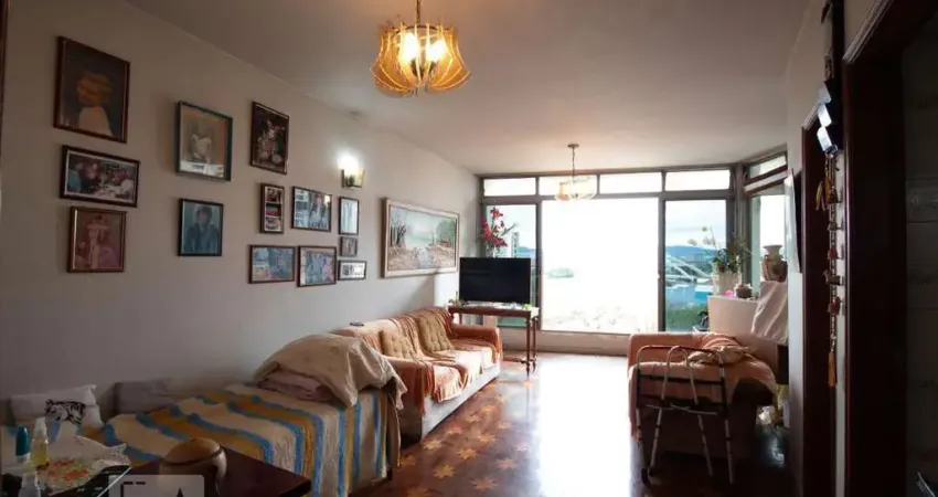 Casa com 3 quartos à venda na Rua André Thomaz, --, Centro, Osasco