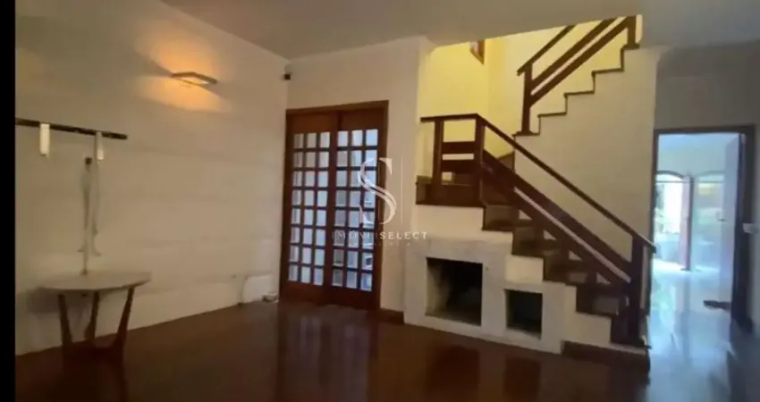 Casa assobradada, campo belo de 136m² com 2 quartos suites , churrasqueira e 2 vagas á venda