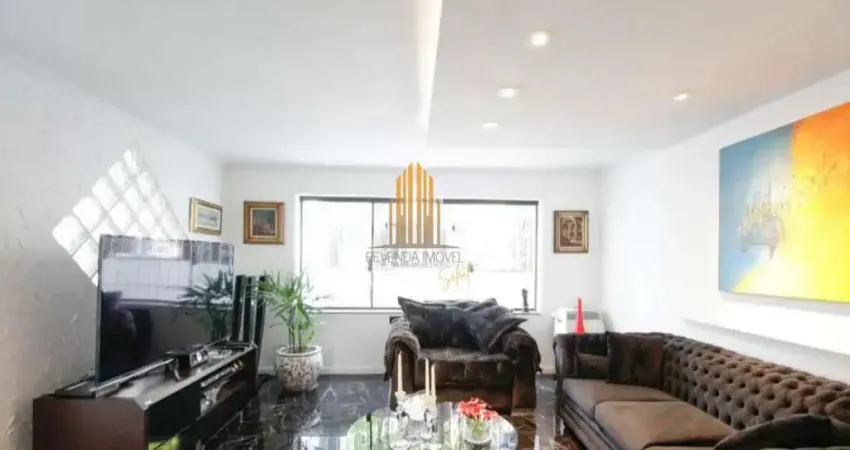 Sobrado de 169m² com 5 dormitórios sendo 2 suítes, 2 salas e 2 vagas à venda na região do jabaquara.