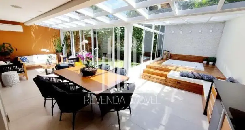 Residência de luxo com 3 suítes e 3 vagas de garagem na chácara monte alegre, são paulo-sp!