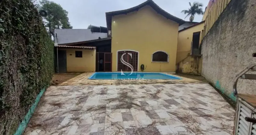 Casa assobradada em alto da boa vista de 136m² com 3 dormitórios, 1 suite e 4 vagas á venda