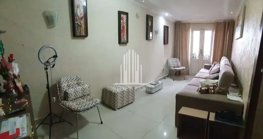 Casa à venda em São Paulo-SP, Vila Buenos Aires: 3 quartos, 1 suíte, 2 banheiros, 1 vaga de garagem!